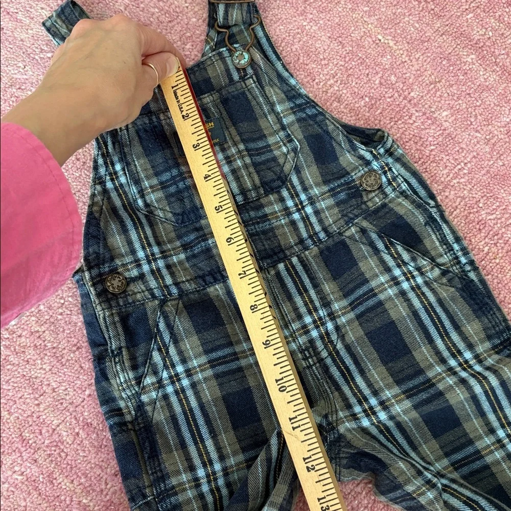 OshKosh Bgosh charming plaid